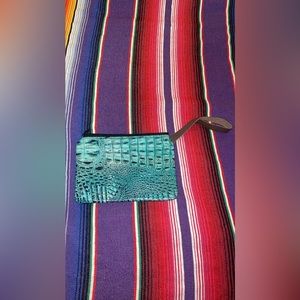 Turquoise crocodile wristwallet